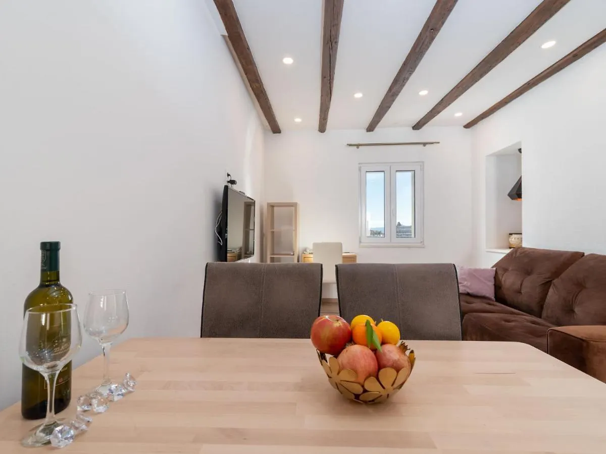 ספליט Apartment Lara'S House By Interhome