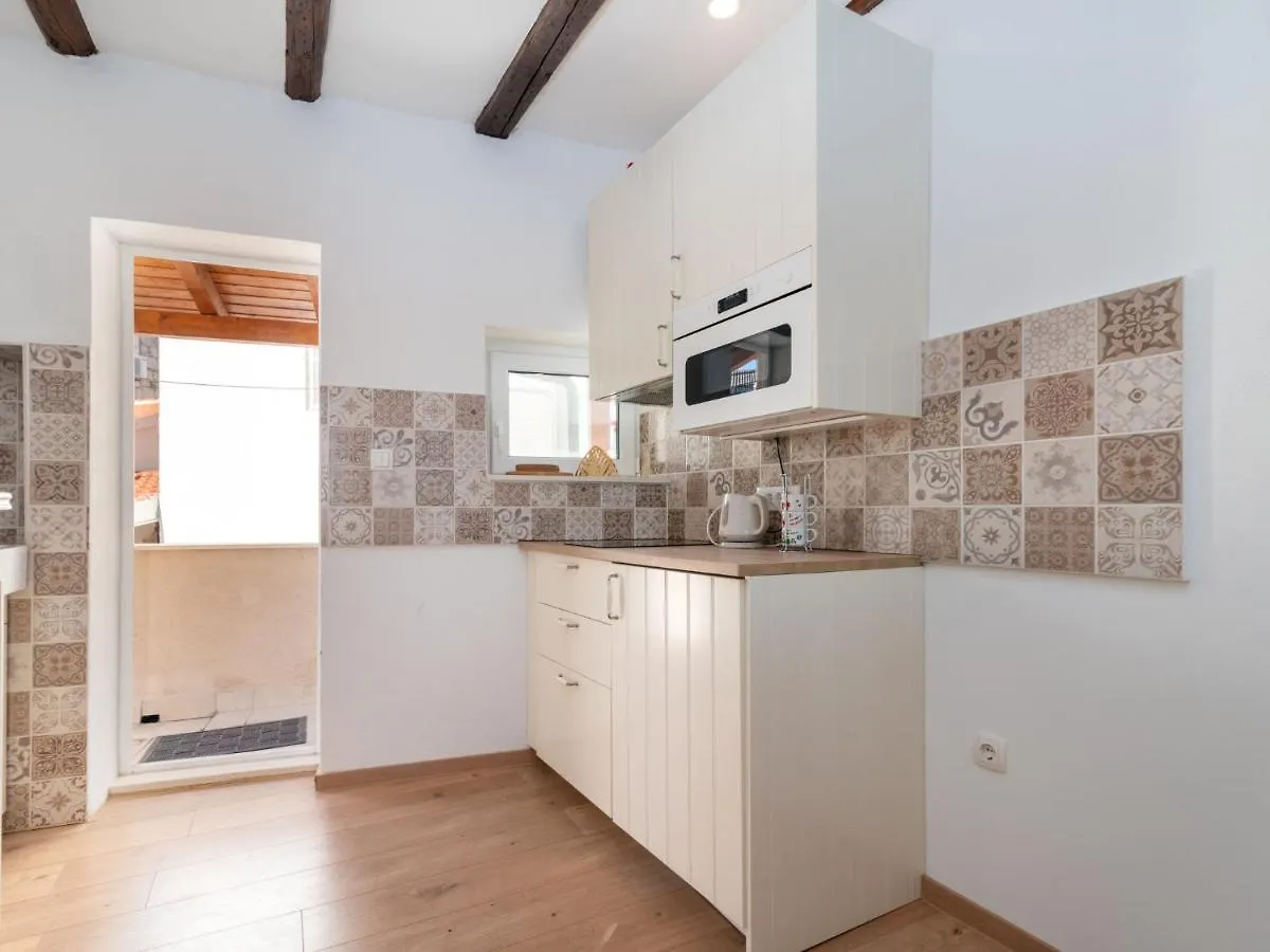 ספליט Apartment Lara'S House By Interhome